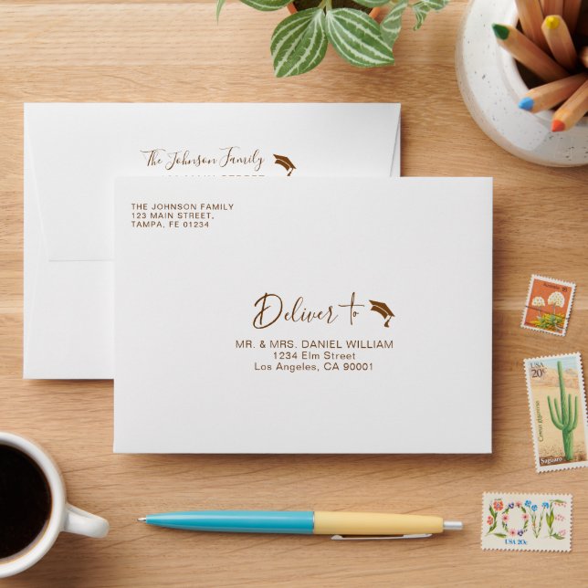 Enveloppe Photo Moderne Boho Floral Script Graduation (Desk)