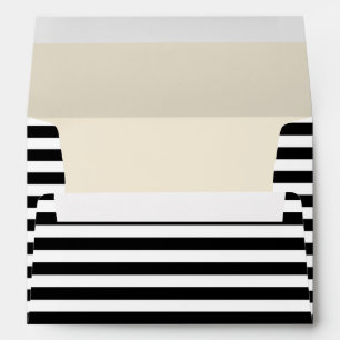 Enveloppe rayée noire et blanche de carte de voeux