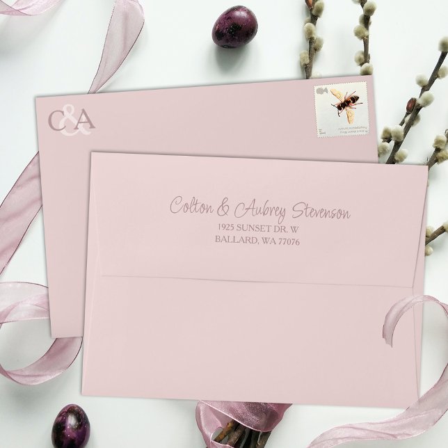 Enveloppe Rose Dusty, Mariage 5x7 préadressé (Light pink, dusty pink 5x7 invitation envelopes with return address pre-printed on back flap)