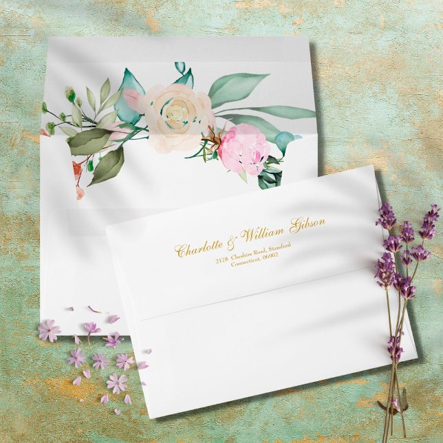Enveloppe Rose Floral Chic Gold Script Nom du Mariage Adress (Créateur téléchargé)