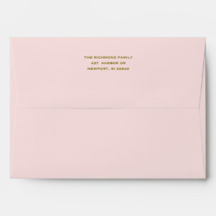 Enveloppe rose vierge solide avec adresse de retou