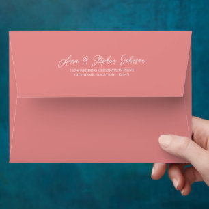 Enveloppe Rose vif avec adresse de retour