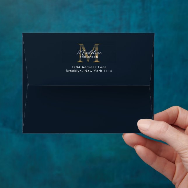 Enveloppe Script Metallic Navy Blue Gold Monogram Address (Hand)