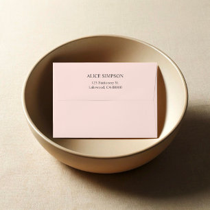Enveloppe simple et élégante rose pâle