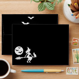 Enveloppe Sorcière Sur Un Balai Noir Et Blanc Joyeux Hallowe