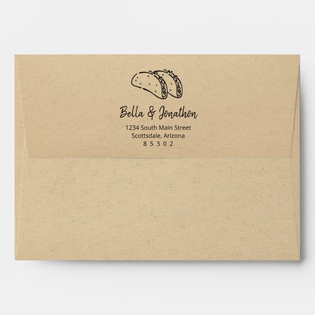 Enveloppe Tacos sur Rustic Kraft papier Arrière - plan Maria (Dos (Haut rabat))