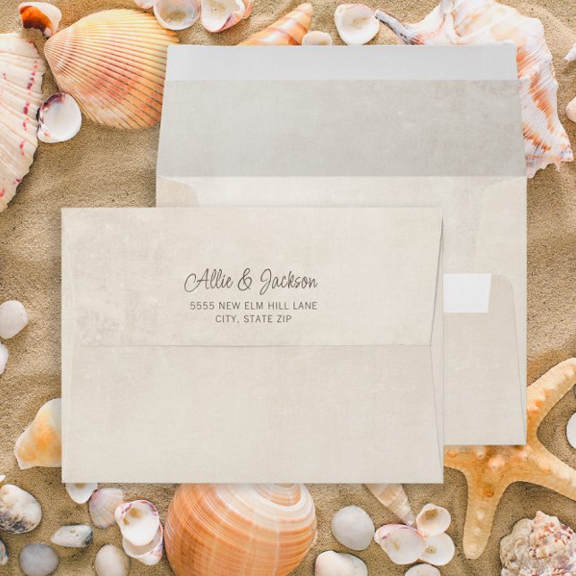 Enveloppe Tan Cream Beach Wedding Adresse de retour (Beach/sea shells wedding envelope)
