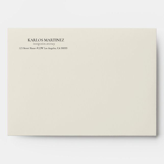 Enveloppe Texte noir sur lin beige Immigration Attorney (Devant)
