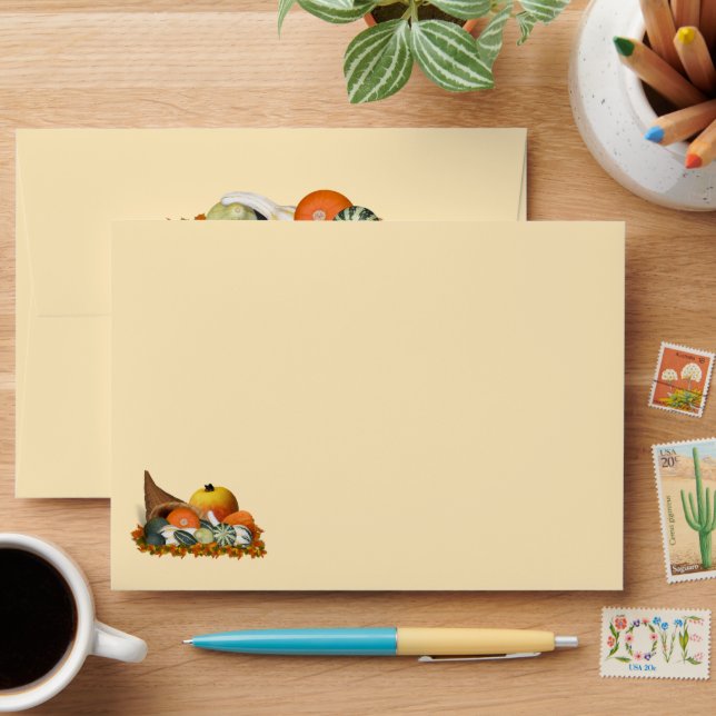 Enveloppe Thanksgiving Cornucopia with Fall Gourds Envelope (Desk)