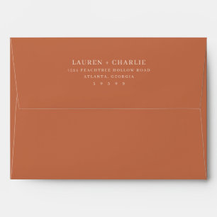 Enveloppe Typographie Élégante Noire