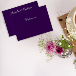 Enveloppe violette de coing gothique