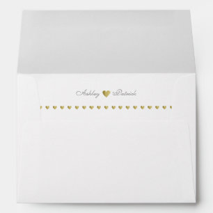 Enveloppes monogramme élégant + coeur d'or, blanc mariage