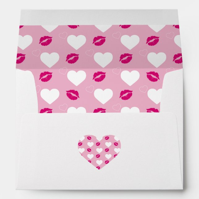 Enveloppes Pink à l'intérieur avec des coeurs blancs et des l (Dos (Bas))