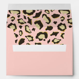 Enveloppes Rougissent le rose et le revêtement de taches de