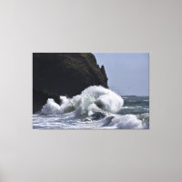 Epic Waves at Cape Disappointment WA State