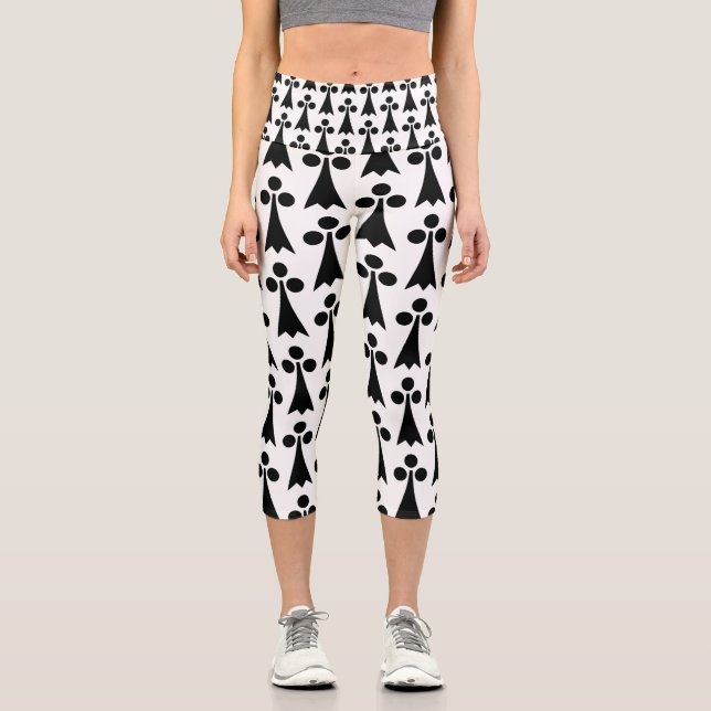Ermine Pattern, Medieval Pattern, Black on White Capri Leggings (Front)