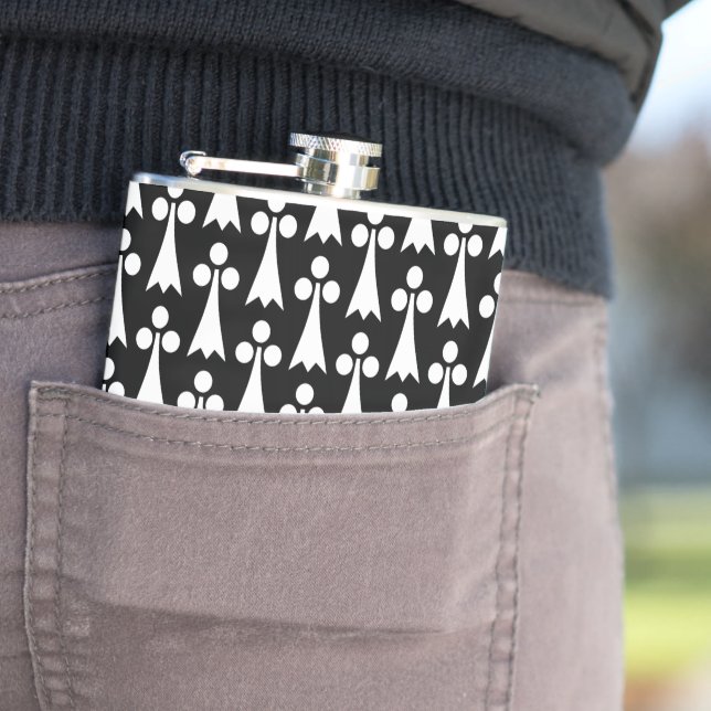 Ermine Pattern, Medieval Pattern, White on Black Hip Flask (In Situ)