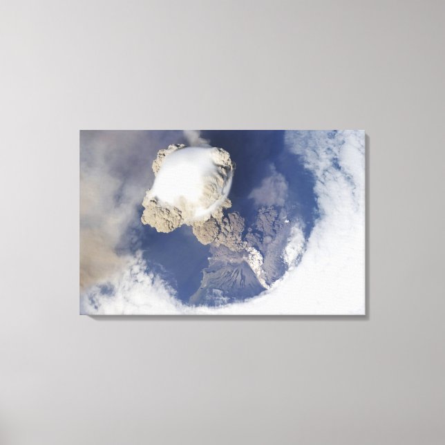 Eruption of Sarychev volcano Canvas Print (Front)
