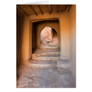 Escalier en terre rugueuse