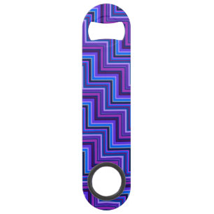 Escaliers à rayures bleues et violettes