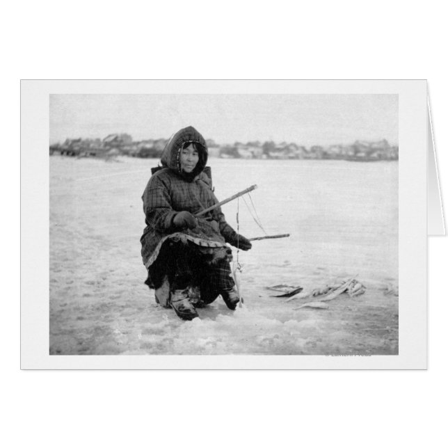 Eskimo Ice Fishing in Nome, Alaska Photographie (Devant horizontal)