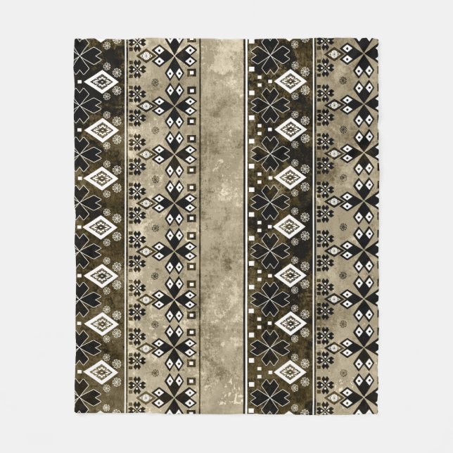 Ethnic Boho Grunge: Colourful Pattern Fleece Blanket (Front)