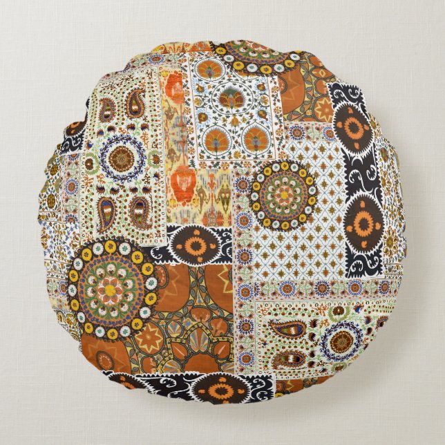 Ethnic Digital Abstract: Seamless Pattern Round Pillow (Front)