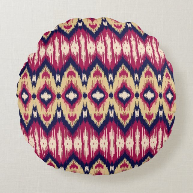 Ethnic pink blue ikat chevron pattern background T Round Pillow (Front)