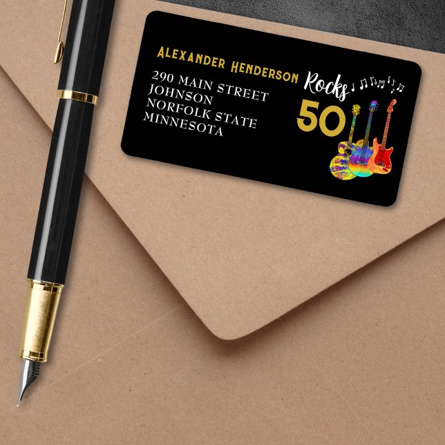Étiquette 50 Rocks Guitare Cool 50e fête d'anniversaire (Rocks 50 cool funky guitar gold and black 50th birthday party return address label)
