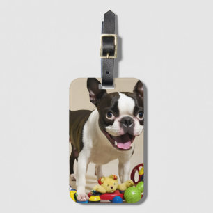 Étiquette À Bagage Chien de Boston Terrier jouant avec des jouets