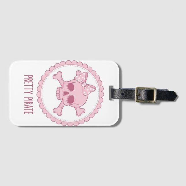 Étiquette À Bagage Cute Pastel Pink Skull with Bow and Crossbones Des (Devant Horizontal)