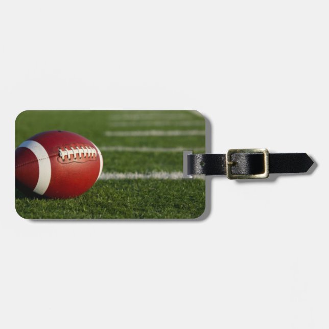 Étiquette À Bagage Étiquette de bagage du football avec le bracelet (Devant horizontal)