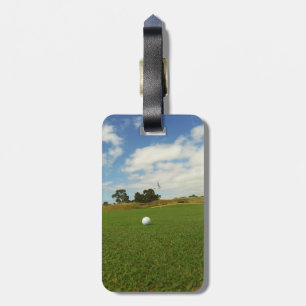 Étiquette À Bagage Golf Ball Sur Le Vert,