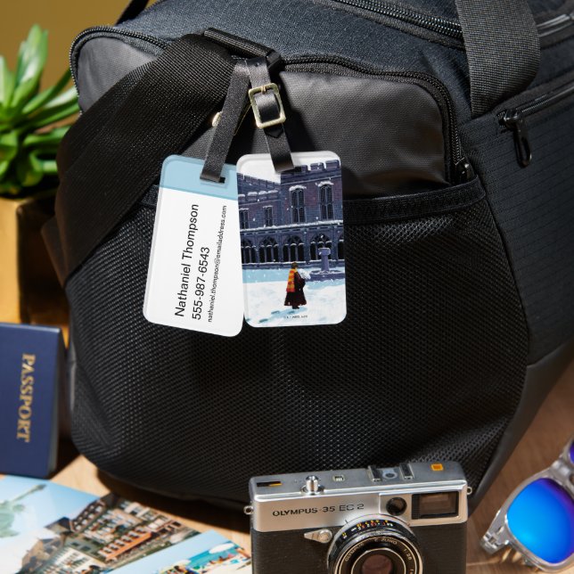 Étiquette À Bagage HARRY POTTER™ et Hedwig dans la cour de HOGWARTS™ (Recto & Verso)