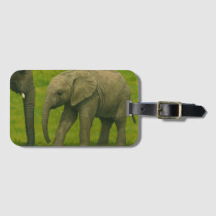 Étiquette À Bagage Jeune éléphant avec tuteur dans la réserve de Gras