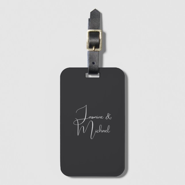 Étiquette À Bagage Matte Black Handwriting Couple Names Wedding (Devant Vertical)