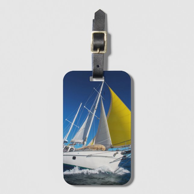 Étiquette À Bagage Navigation d'océan dans un yacht (Devant Vertical)