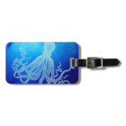 Poulpe géant vintage dans l'océan bleu profond