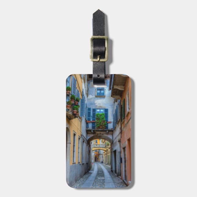Étiquette À Bagage Rue de la ville étroite, Italie (Devant Vertical)
