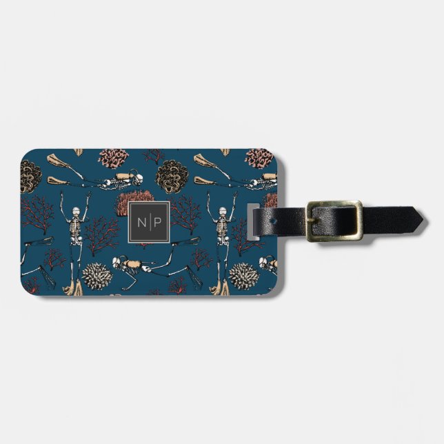 Étiquette À Bagage Scuba Diver Skeleton Diverses & Coral Monogramme (Devant horizontal)