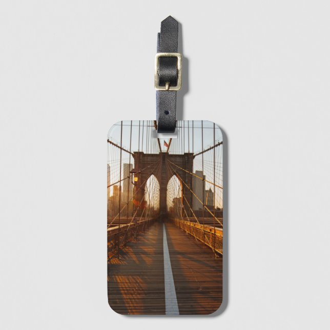 Étiquette À Bagage Sunrise du pont Brooklyn de New York (Devant Vertical)