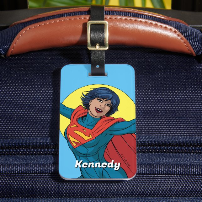 Étiquette À Bagage Supergirl volant en costume bleu (Insitu Rectoal 2)
