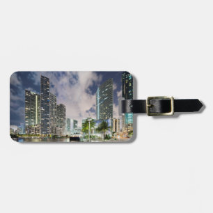 Étiquette À Bagage Tours lumineuses au bord de l'eau de Miami River