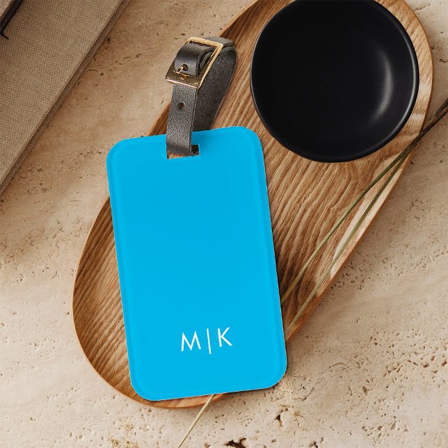 Étiquette À Bagage Turquoise | Monogramme moderne (A bright blue luggage tag with your initials or monogram)