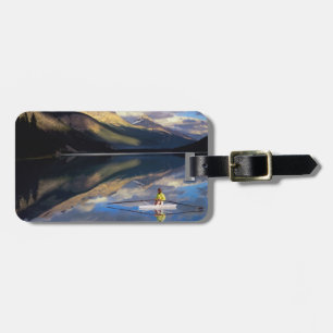 Étiquette À Bagage Un rameur sur le lac Banff, au Canada RMR)