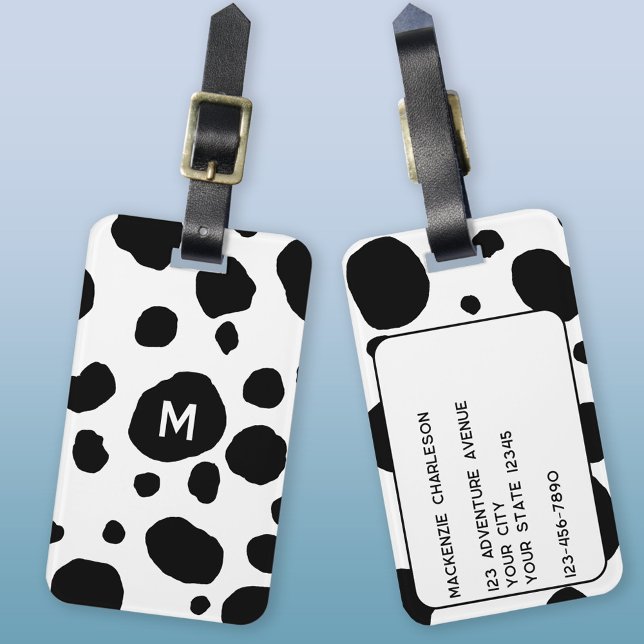 Étiquette À Bagage Vache amusante Imprimer noir et blanc Monogramme i (Fun cow cowhide print monogram initial personalized black and white luggage tag)