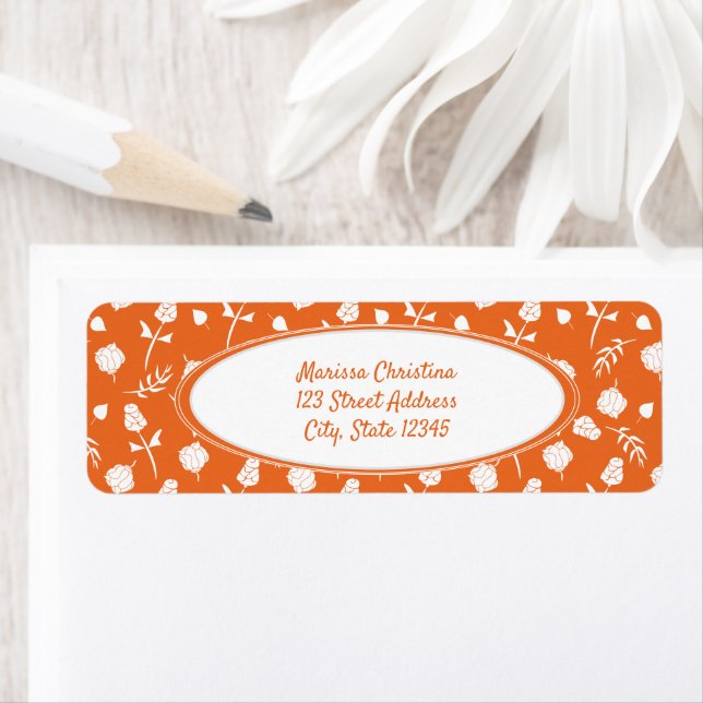 Étiquette à motifs floraux orange et blanc (En situation)