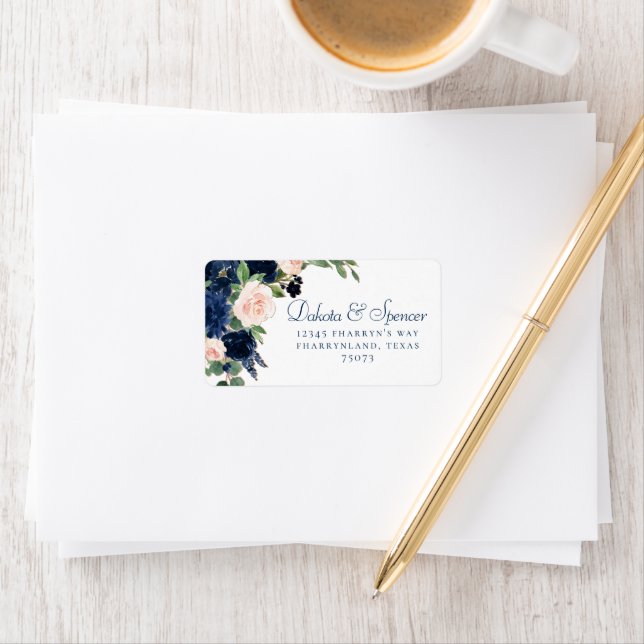 Étiquette Blooms Chics | Navy Blue and Blush Pink Address (En situation)