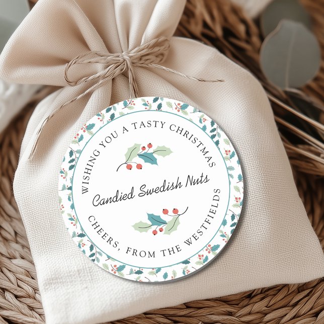 Étiquette cadeau de Noël maison de Noël savoureux (Wishing You a Tasty Christmas Holly and Red Berries Round Food Gift Label)