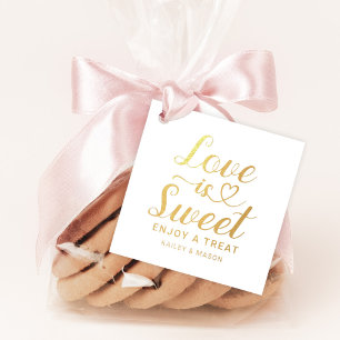 Étiquette-cadeau L'amour est un cœur en or en monogramme script